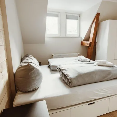 Harzcharlet-brockenbahn-ganzes-haus *