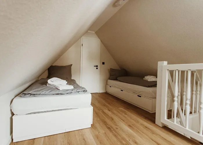 Harzcharlet-brockenbahn-ganzes-haus